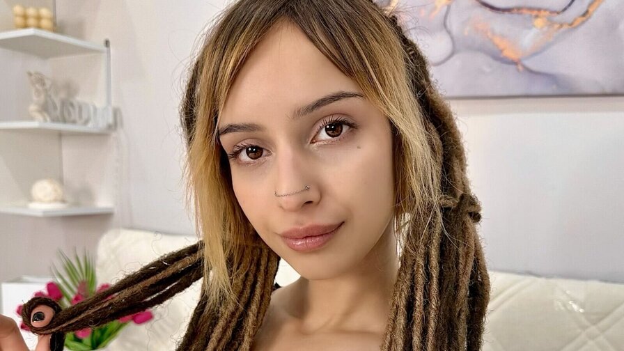 Enjoy Live Webcam with AmeliShe