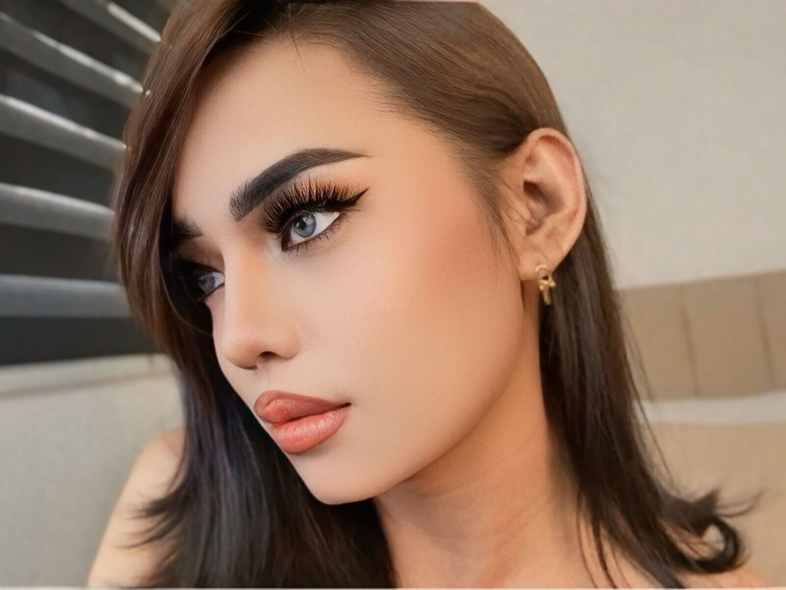 Enjoy Live Webcam with BlaireAnderson