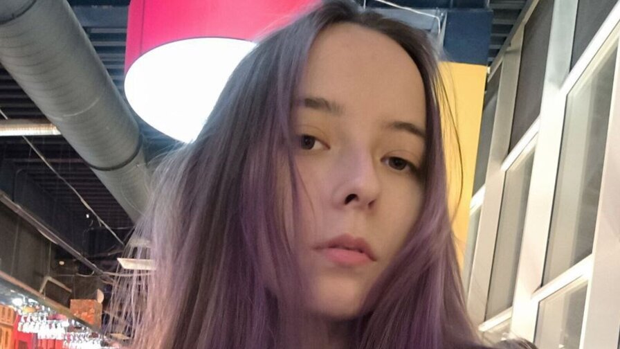 Enjoy Live Webcam with DaineWhitting