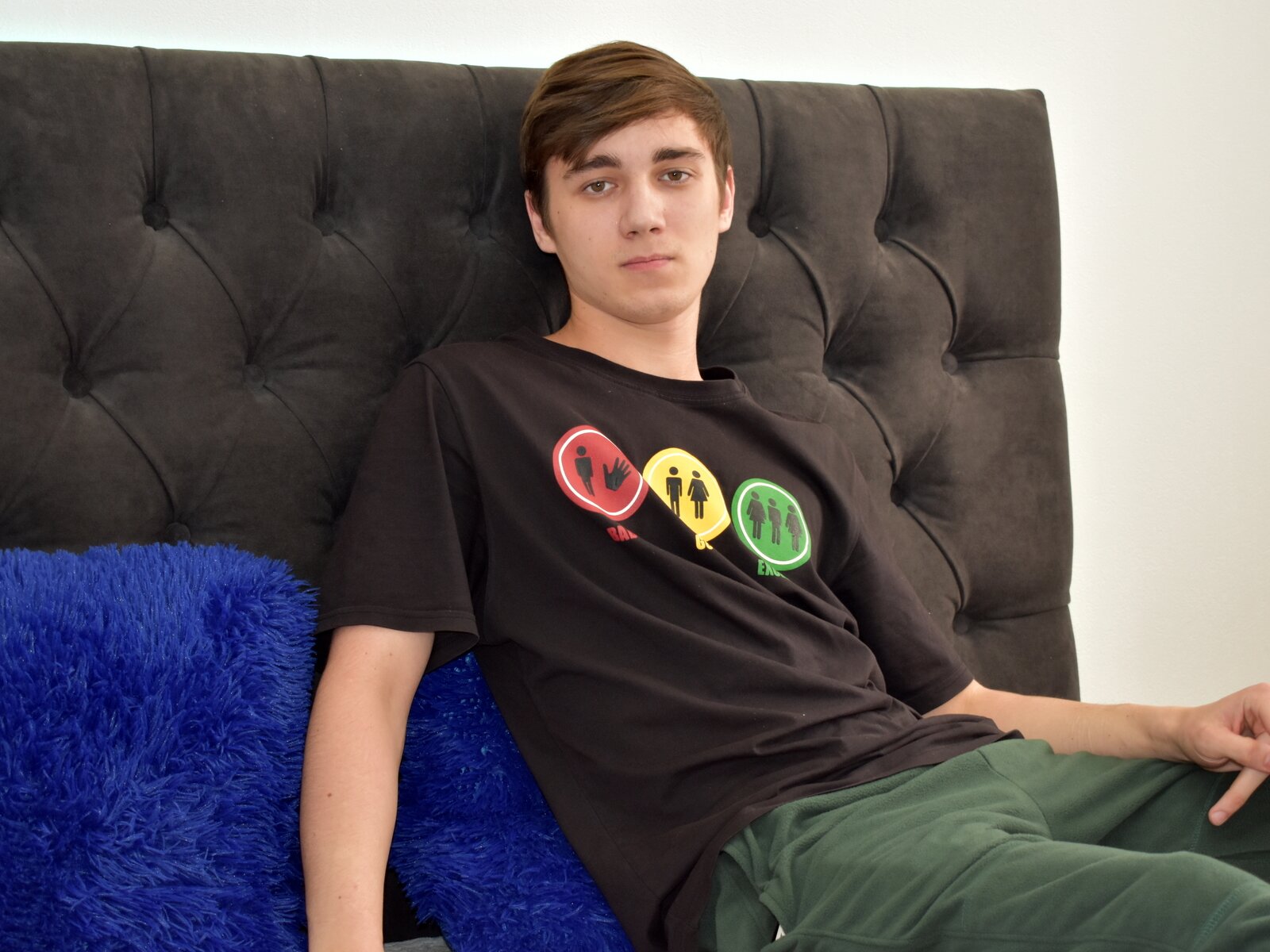 Enjoy Live Webcam with DaveDavidson