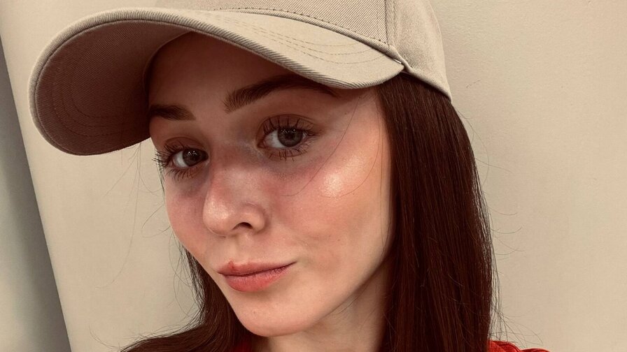 Enjoy Live Webcam with GeniaWhooper