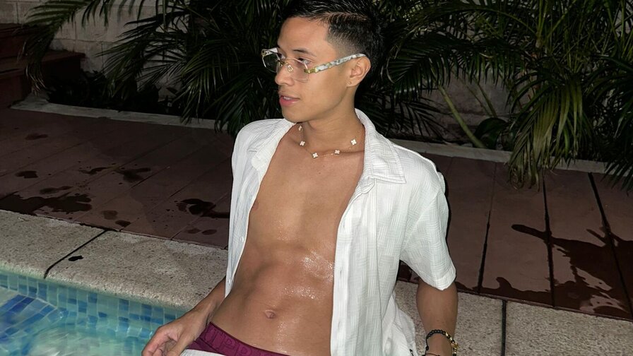 Enjoy Live Webcam with LiamStar