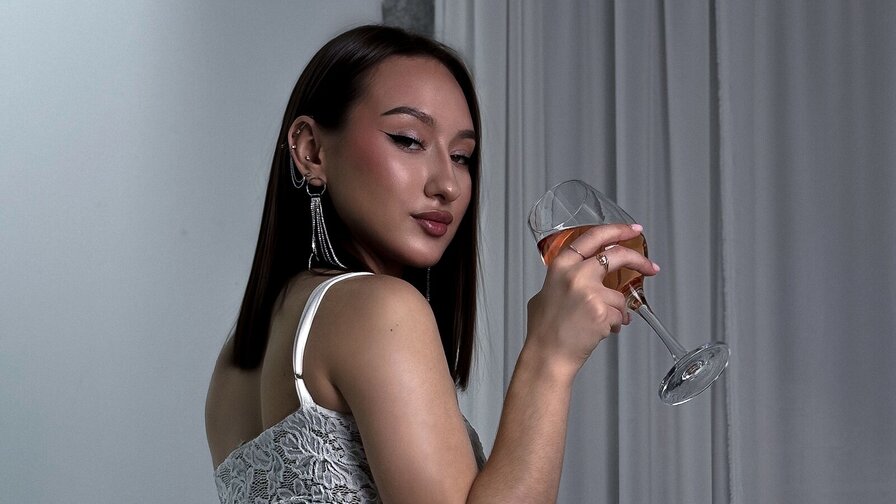 Enjoy Live Webcam with MandyEllar