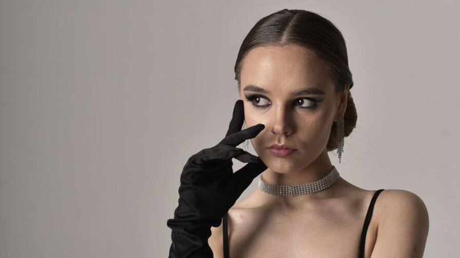 Enjoy Live Webcam with MarciaStabs