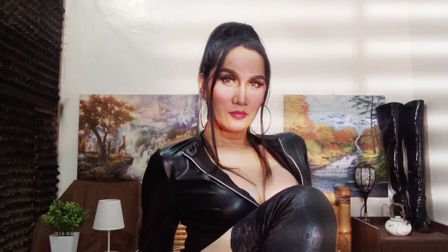 Enjoy Live Webcam with MariaEmpress