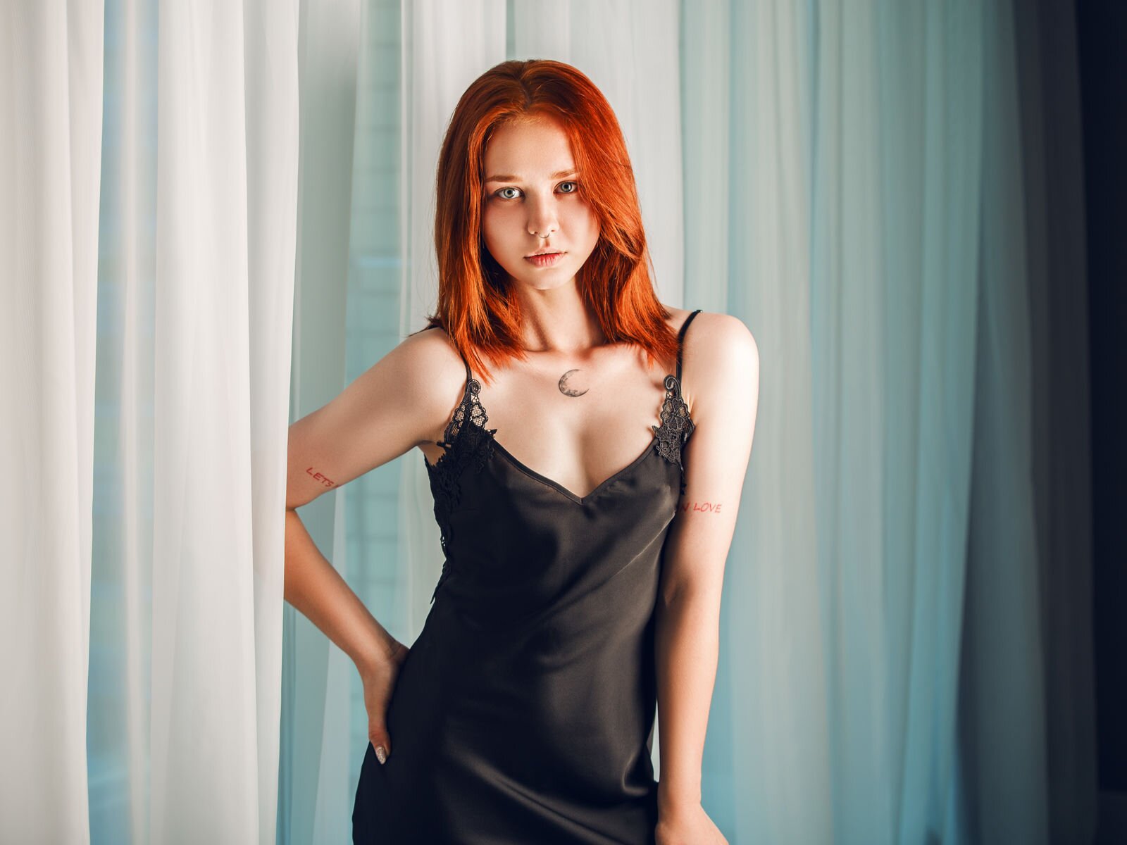 Enjoy Live Webcam with MileyRicci