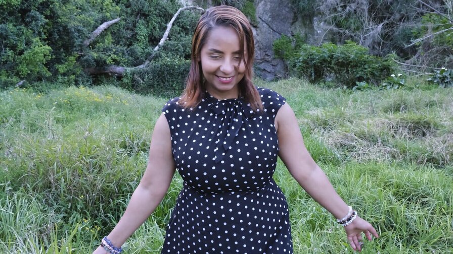 Enjoy Live Webcam with NinaCleopatra