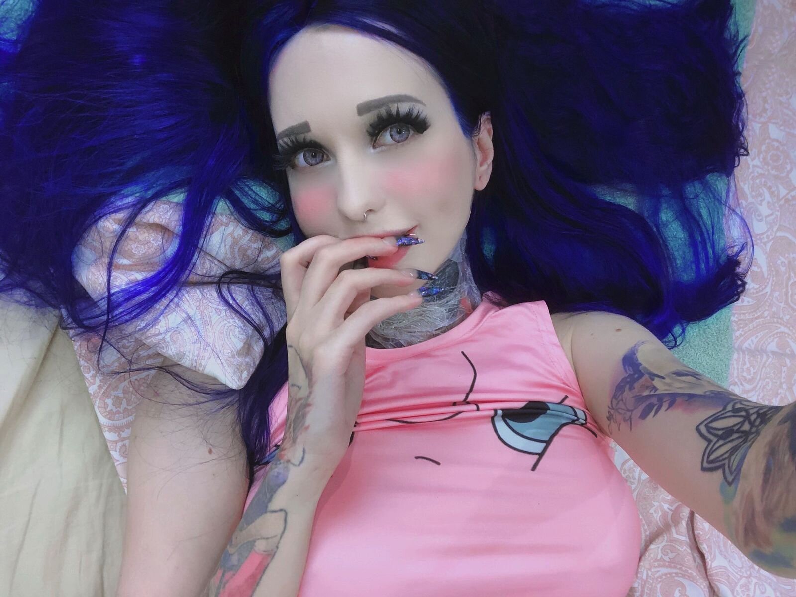 Enjoy Live Webcam with NinaRock