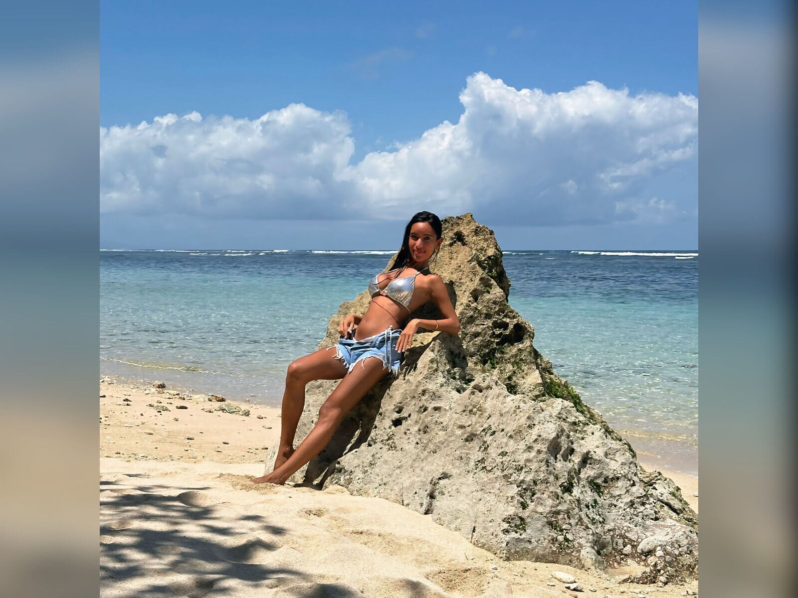Enjoy Live Webcam with StacyCortez