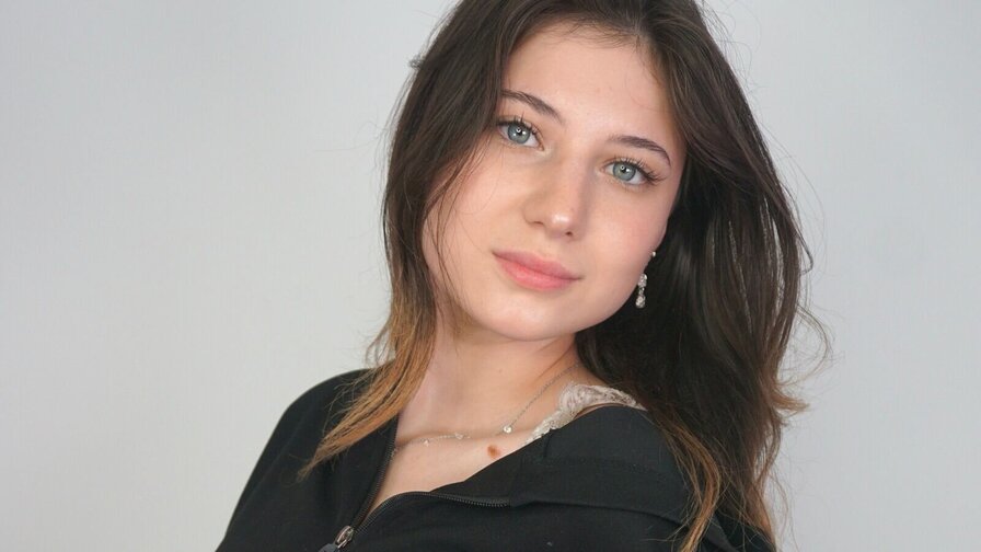 Enjoy Live Webcam with TashiaParrot