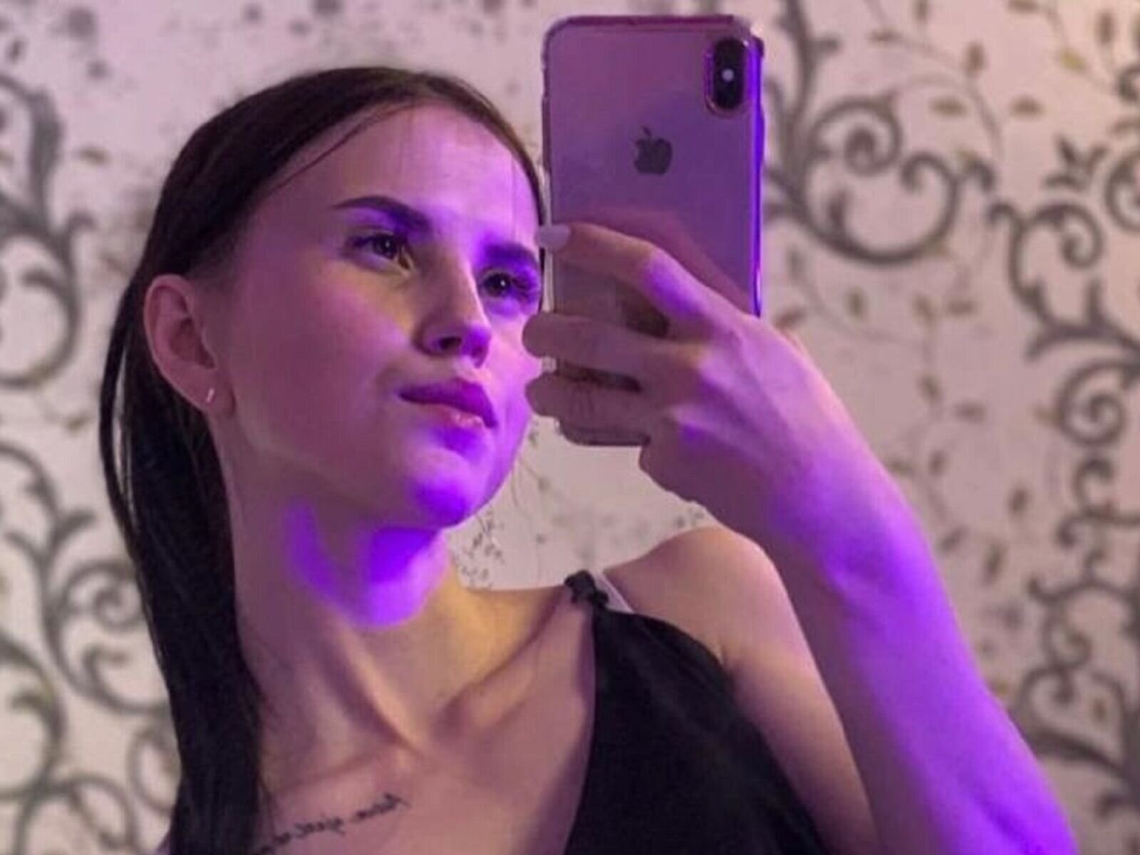 Enjoy Live Webcam with TessaMorgan