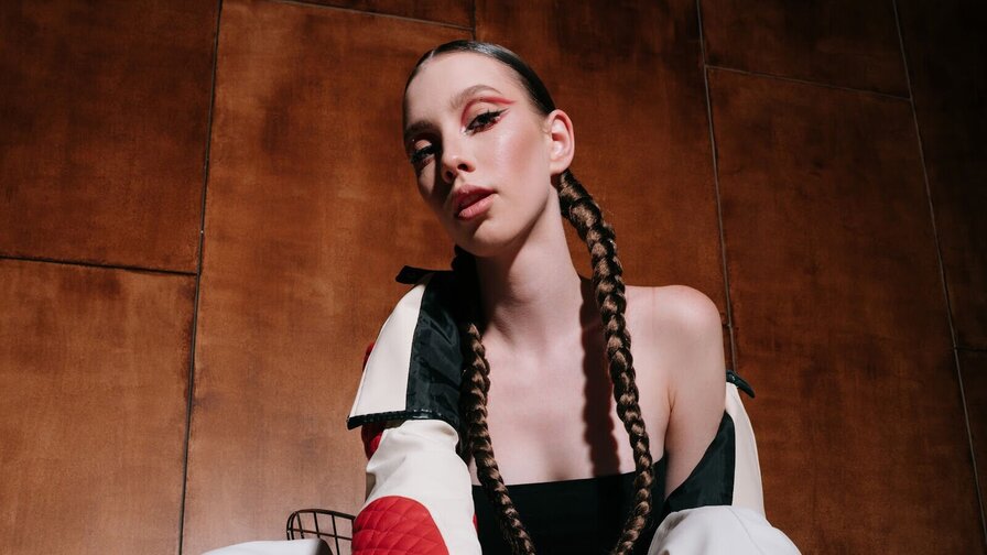 Enjoy Live Webcam with VeronicaVance